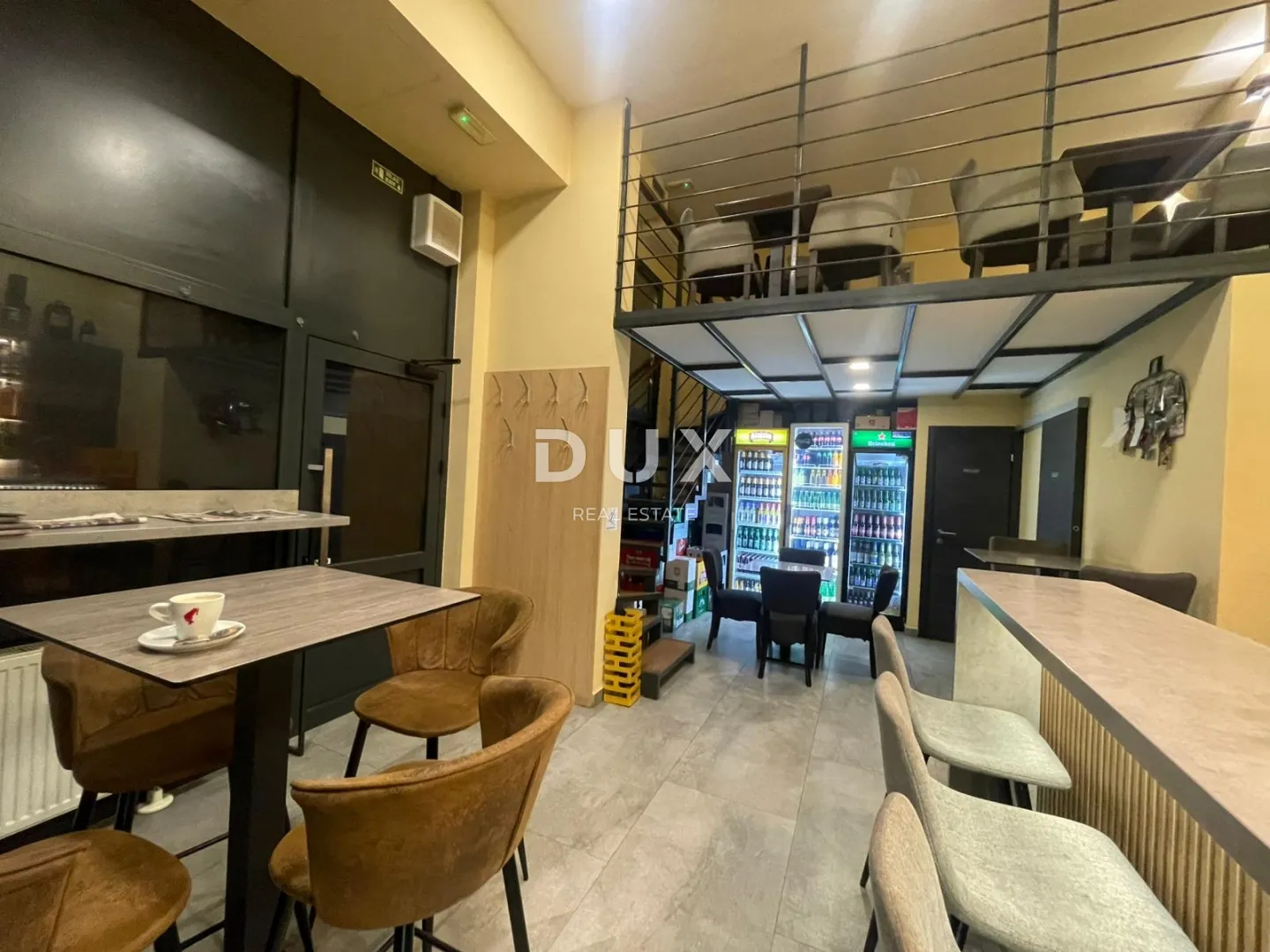 zagreb, dubrava - uhodani caffe bar s galerijom i terasom – mogućnost prenamjene - slika 8