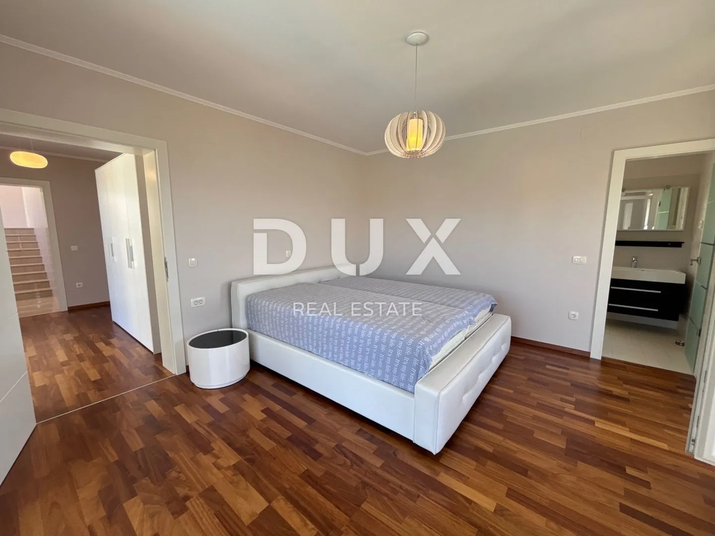 zadar, kožino - predivna vila s bazenom 100 m od mora - slika 32