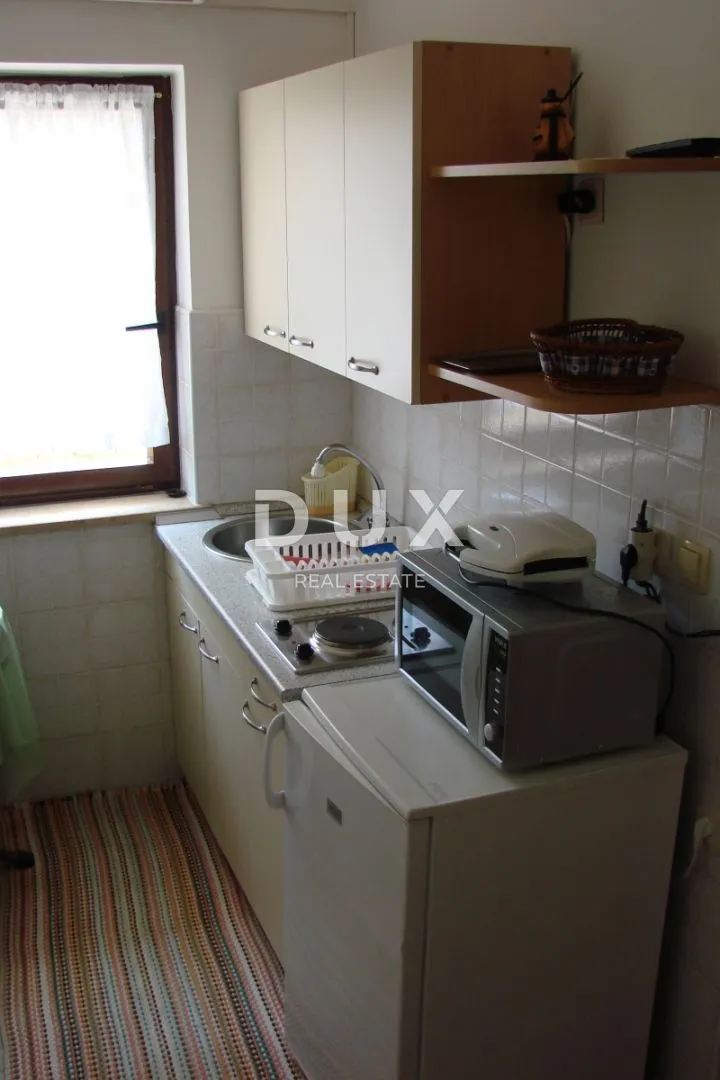 istra, novigrad - apartmanska kuća 650m od mora - slika 18