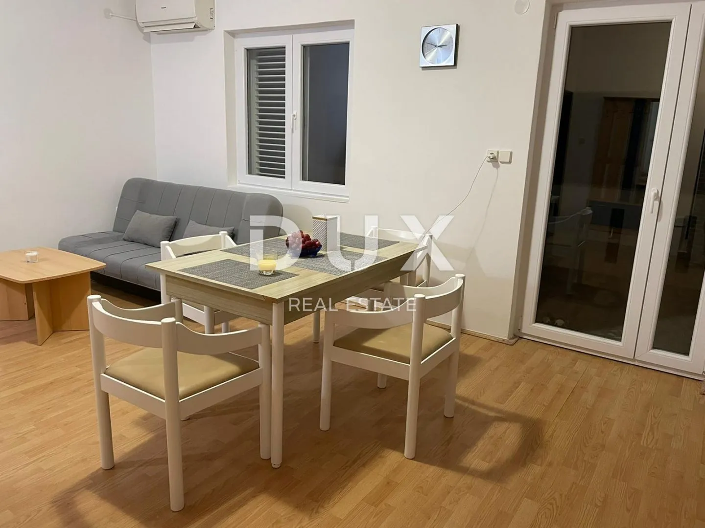 otok pag - dvojna kuća - slika 7