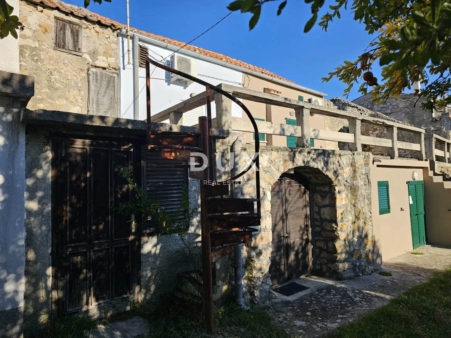 otok rab, banjol - kamena kuća u nizu s panoramskim pogledom - slika 11