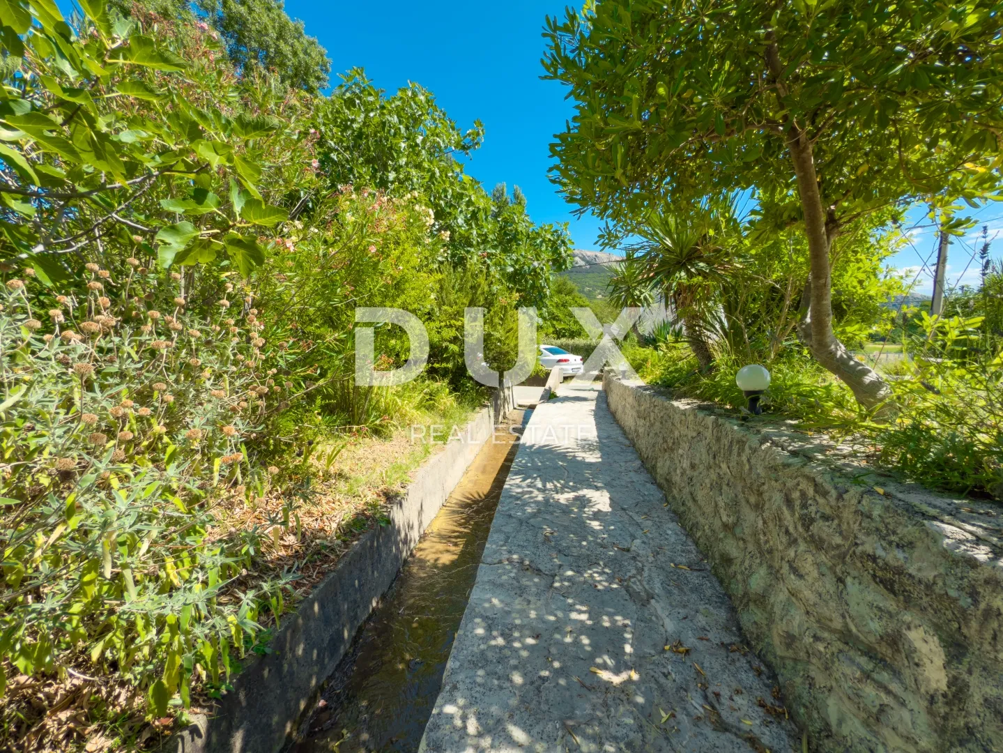 otok krk, baška - kuća s 5 apartmana i velikom okućnicom - slika 46