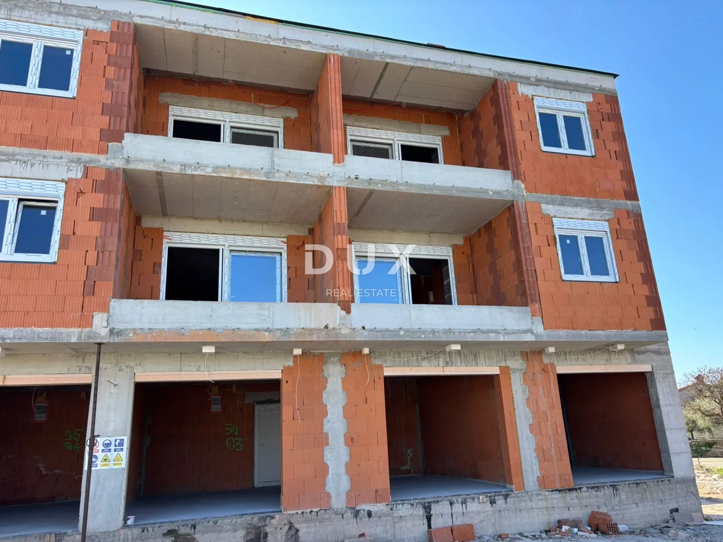 istra, peroj - stan s garažom i prekrasnim pogledom na more! - slika 5