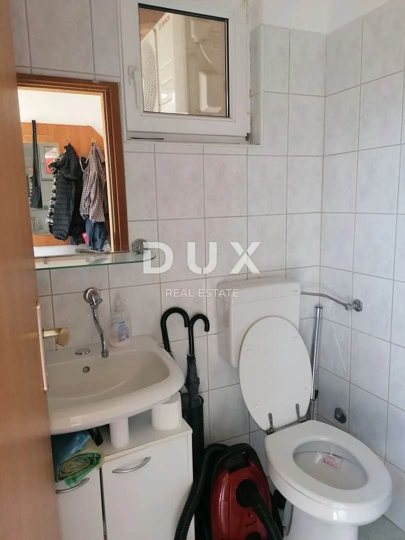 istra, pula - dvije obiteljske kuće - slika 24