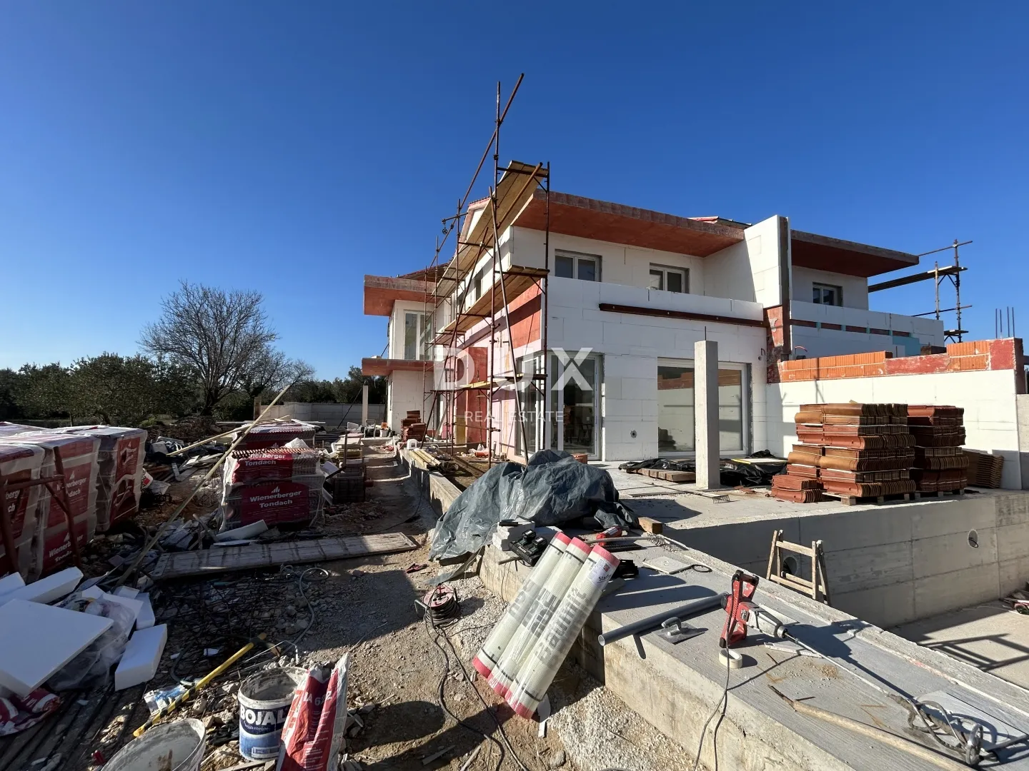 murter, jezera – novogradnja, dvoetažni apartman s bazenom - slika 7