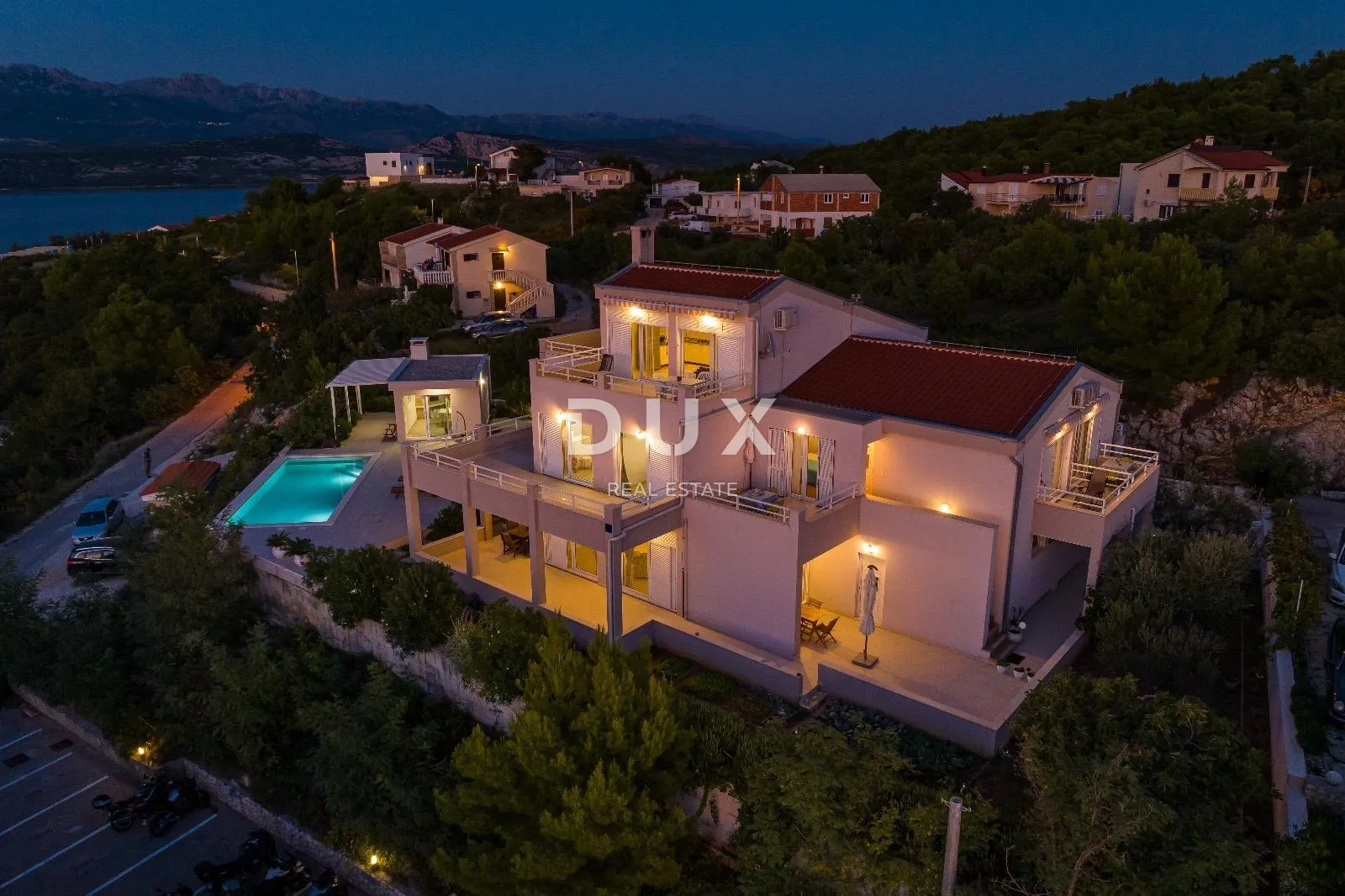 zadar, novigrad - luksuzna vila s panoramskim pogledom na more - slika 2