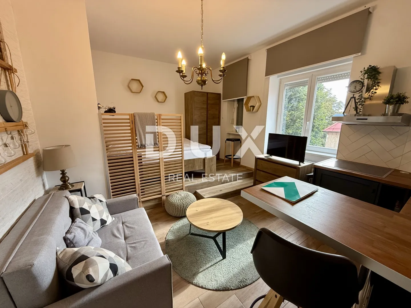zagreb, centar - dvoetažni stan s tri apartmana i odličnim prihodima! - slika 16