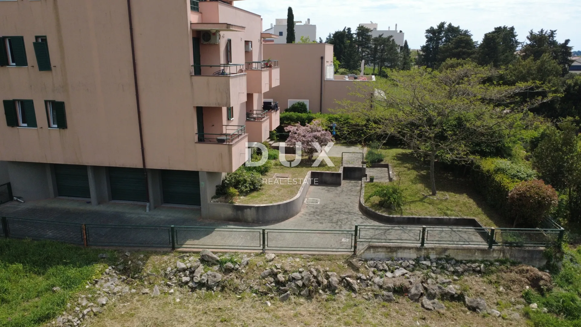 zadar, diklo – apartmanska kuća s 10 jedinica i pogledom na more! - slika 10