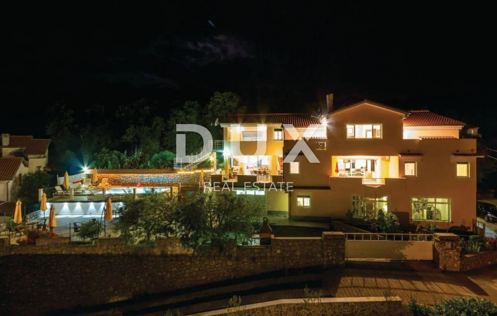 opatija, veprinac - vila 1000m2 s pogledom na more, 6 apartmana i bazenom + okoliš 1000m2 - slika 2