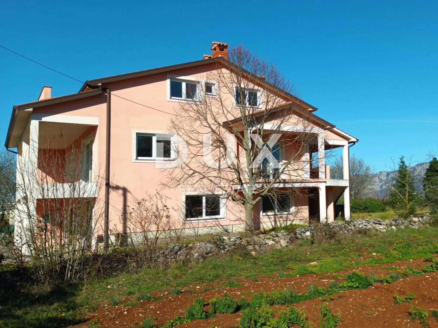 istra, labin - prostrana kuća na pogodnoj lokaciji - slika 7