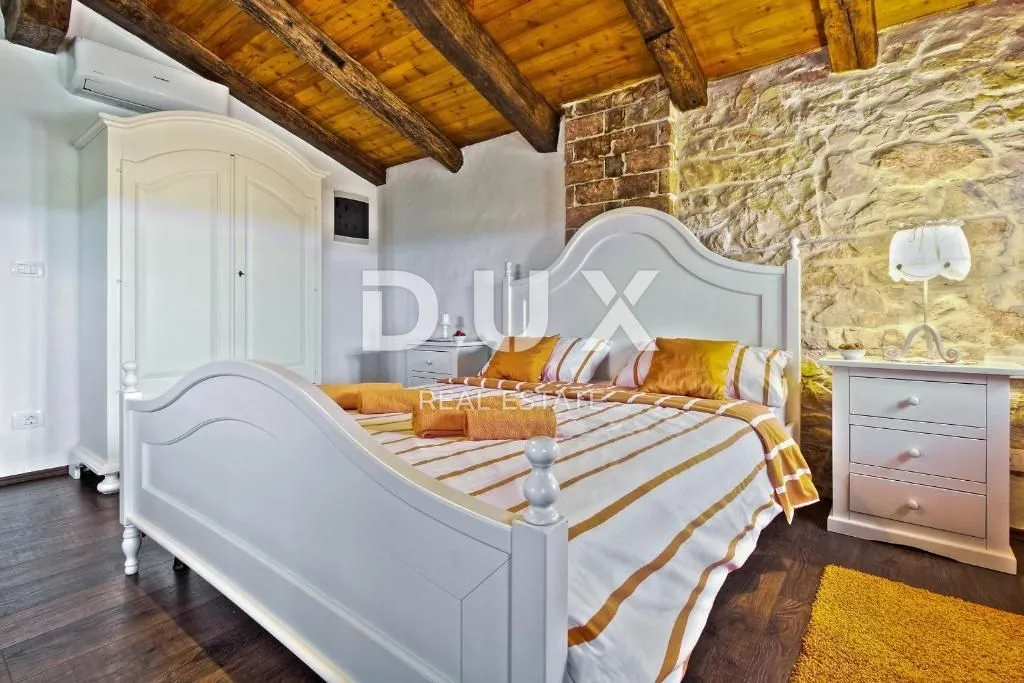 istra, umag, savudrija - kamena samostojeća vila na osami - slika 13