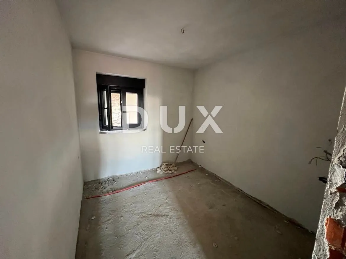 kostrena- dvojna kuća, 5 apartmana, pogled!!! - slika 14