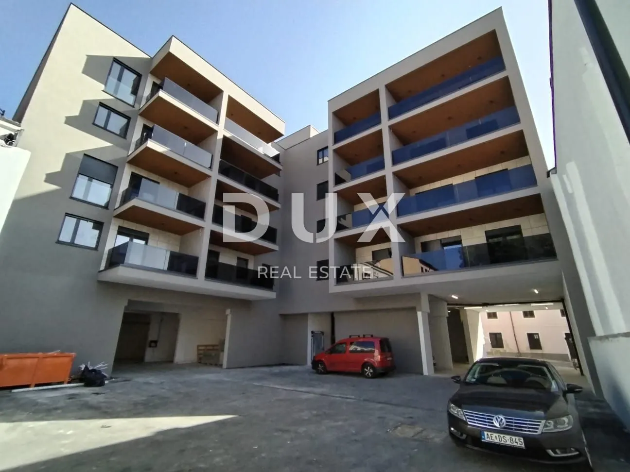 istra,pula -luksuzni smart home stan u centru 130m2! - slika 2