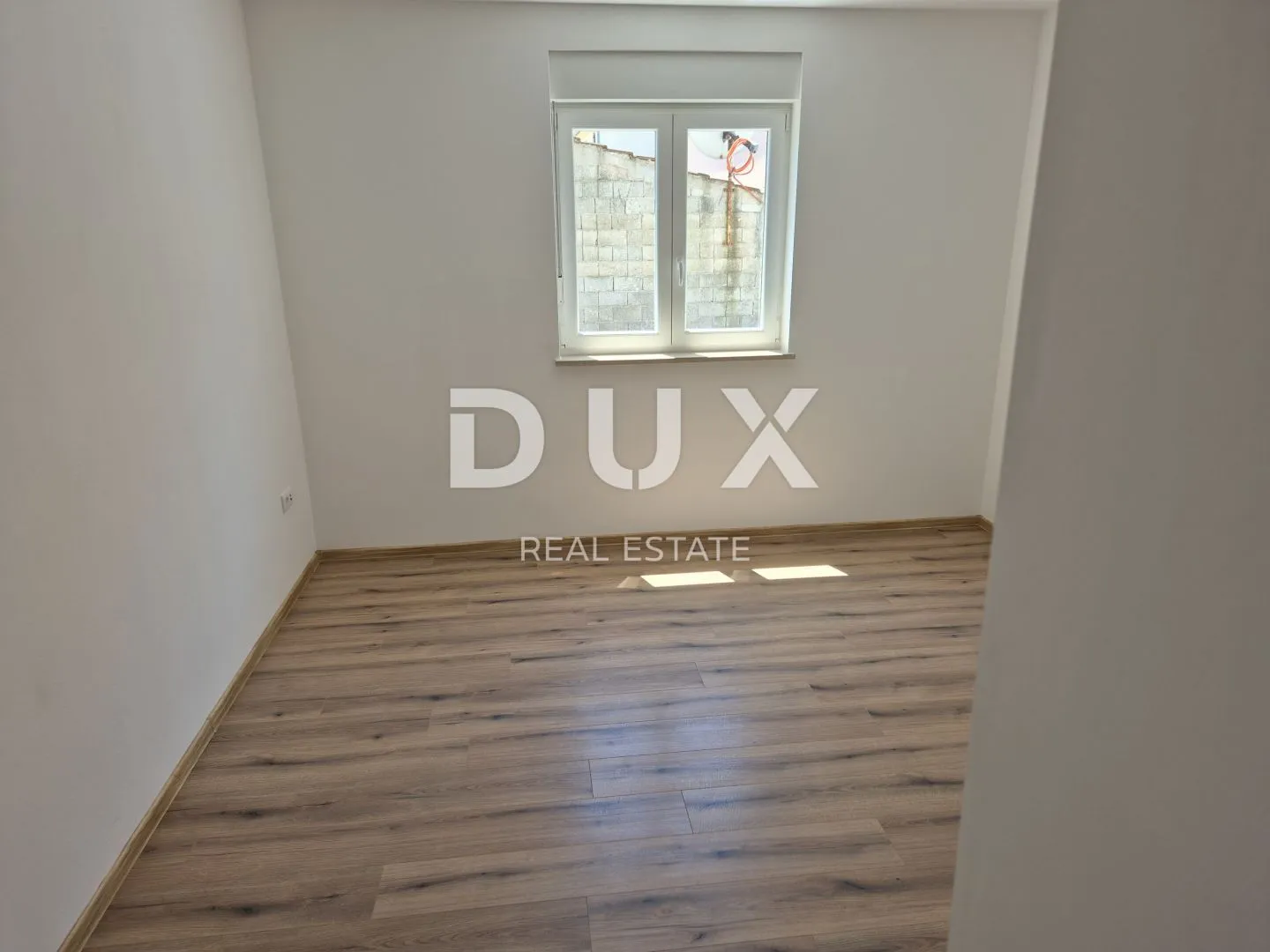 istra, pula- stan u prizemlju + vrt od 205 m2! - slika 12