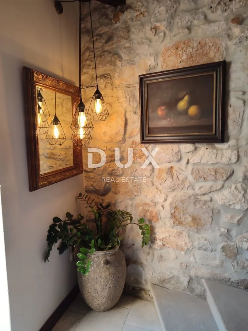 istra, rovinj - unikatna kuća drugi red do mora! - slika 38