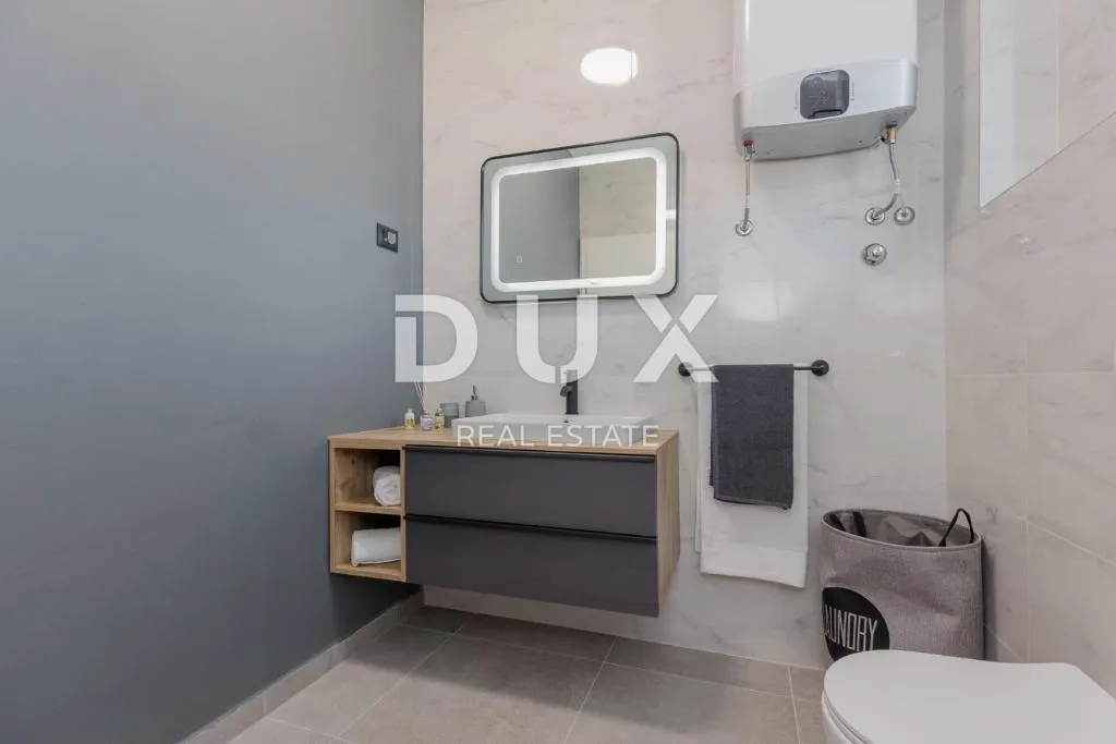 zadar, vrsi - kompletno namještena vila s bazenom i garažom! - slika 29