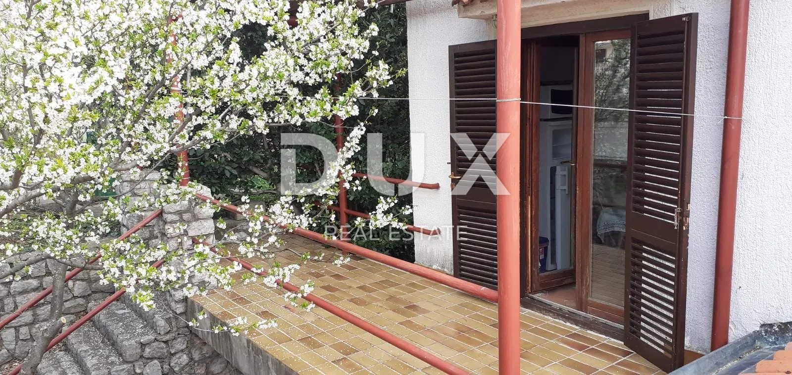 smokvica - kuća s 4 apartmana drugi red do mora (50m), garaža - slika 8