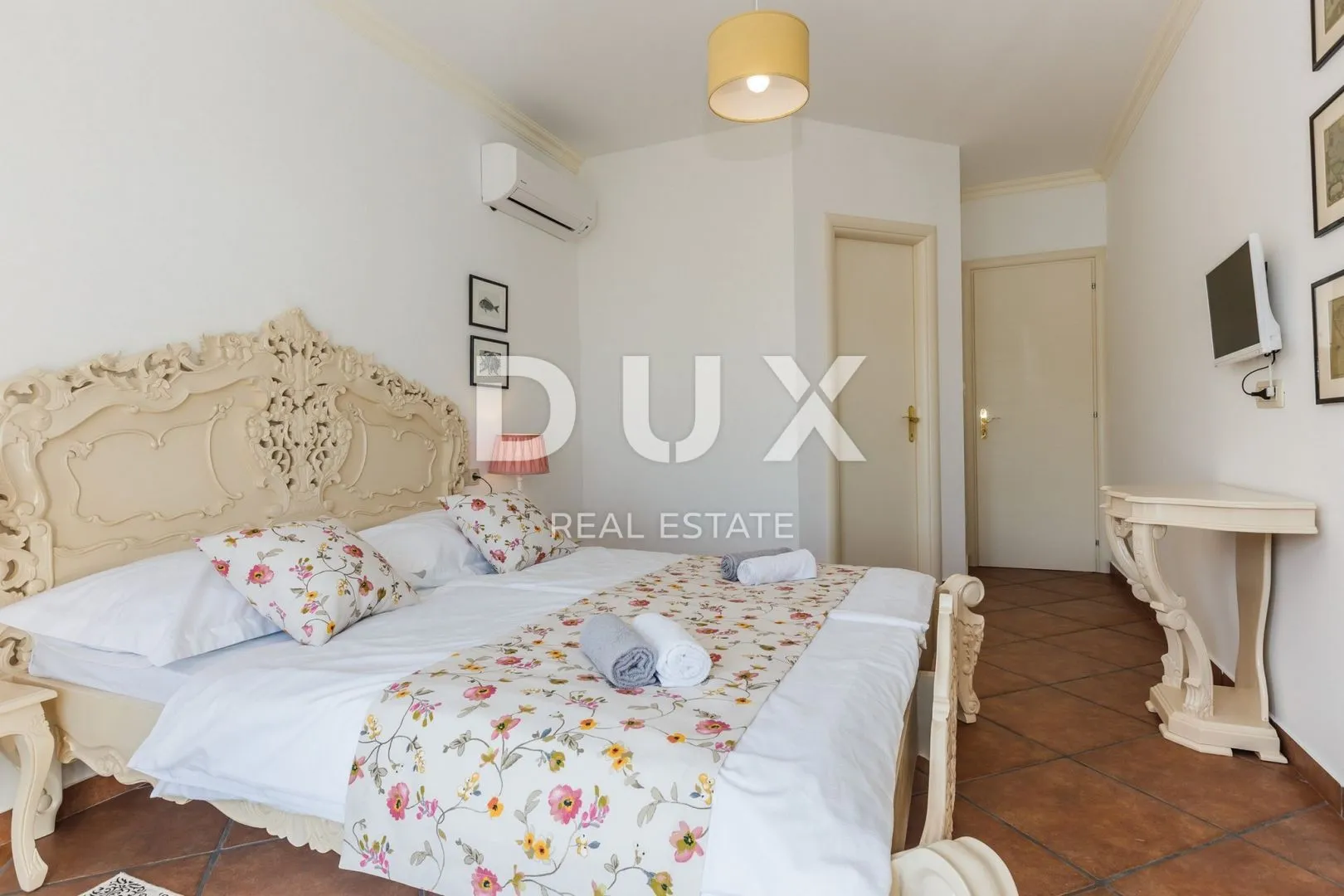 trogir, marina - prekrasna luksuzna vila pokraj mora - slika 33