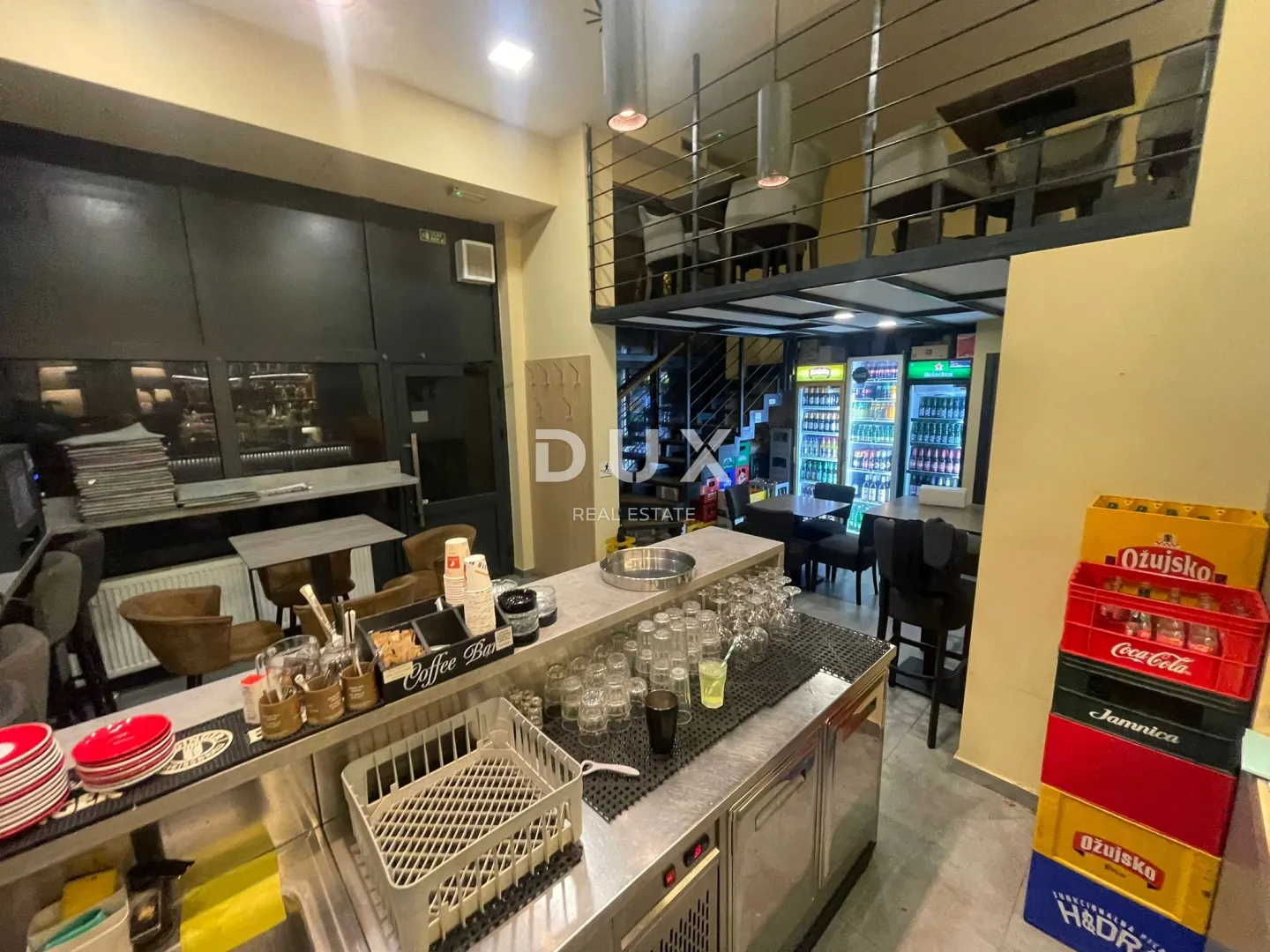 zagreb, dubrava - uhodani caffe bar s galerijom i terasom – mogućnost prenamjene - slika 10