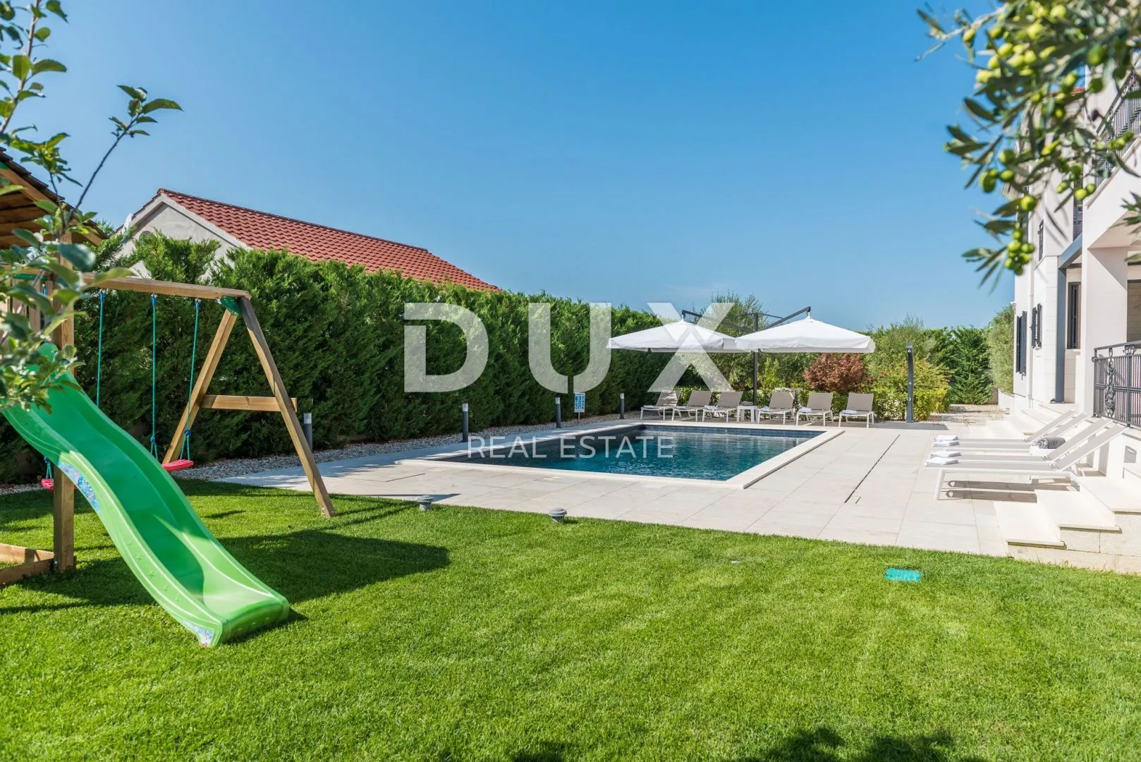 zadar, gorica - prekrasna luksuzna vila s grijanim bazenom - slika 13