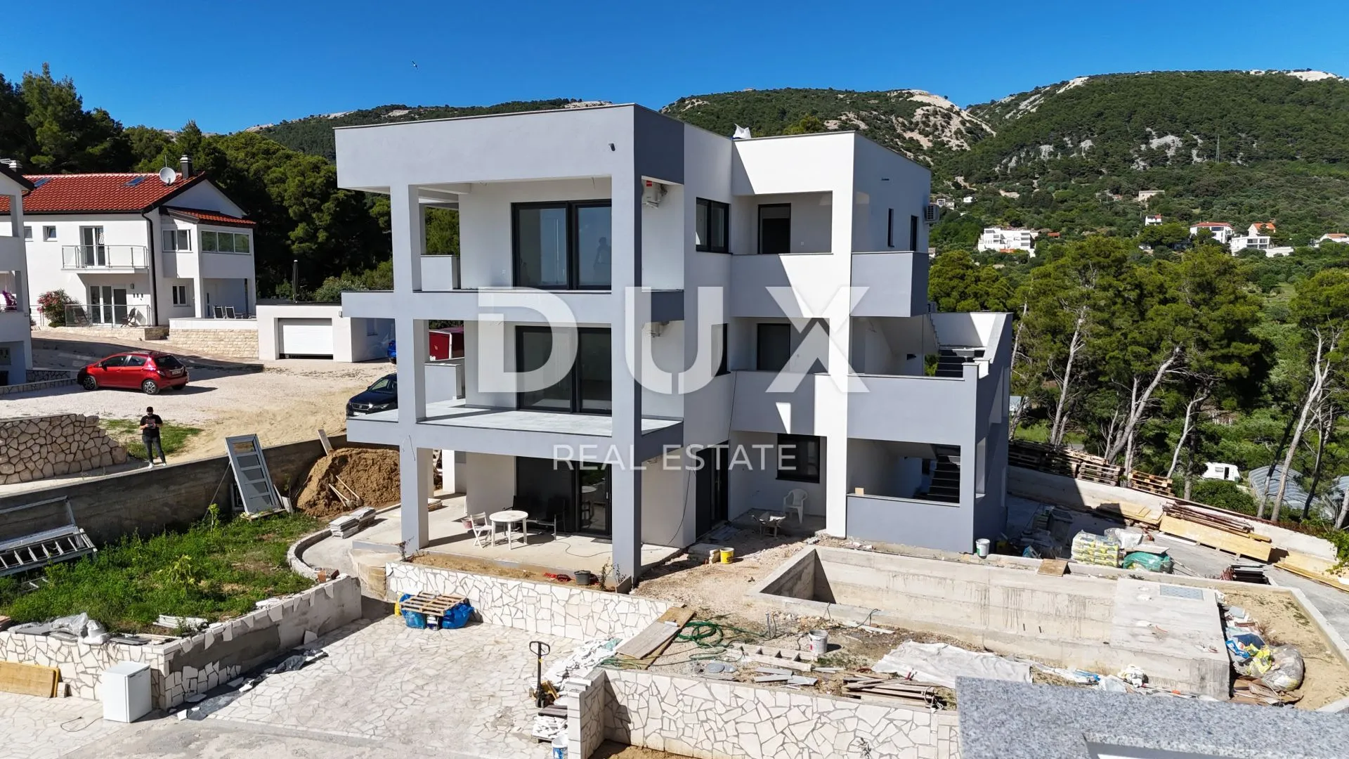 otok rab, banjol - ekskluzivan stan u prizemlju s bazenom - slika 4