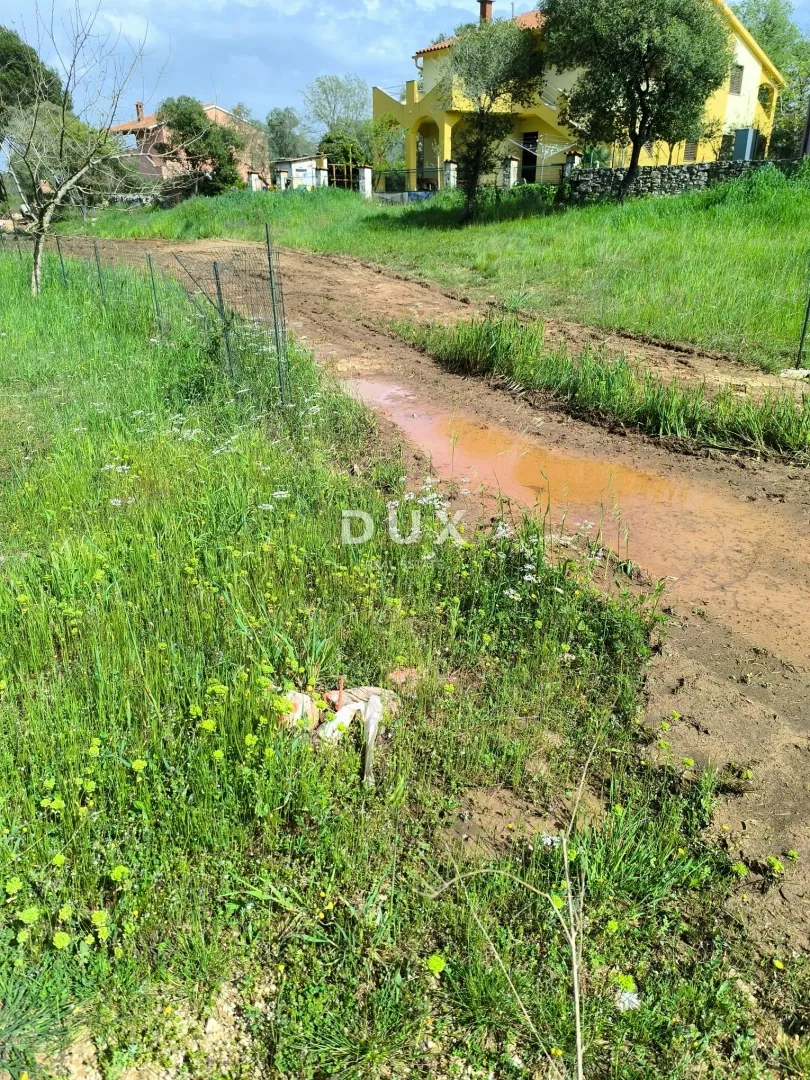 ISTRA, PEROJ - Prodaja građevinske parcele - Peroj, Vodnjan