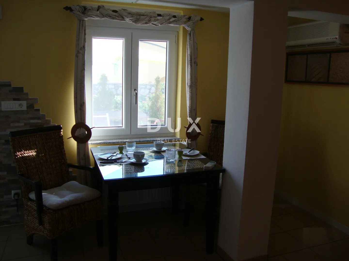 novi vinodolski – elegantna kuća 191 m2, 40 m udaljena od mora - slika 39