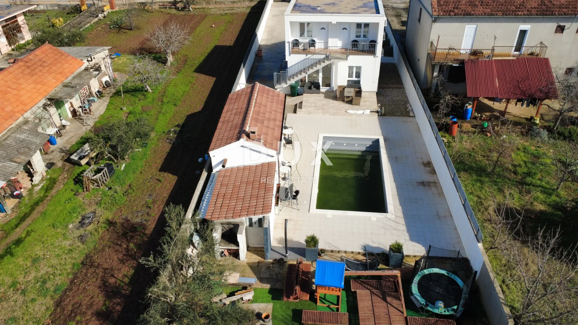 zadar, sukošan – kuća za odmor s tri stambene jedinice - slika 13