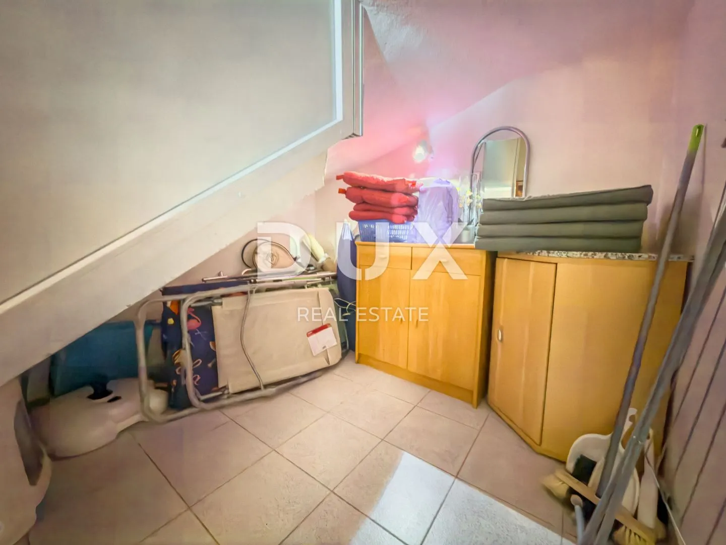 otok krk, baška - moderni apartman prvi red do mora! - slika 18
