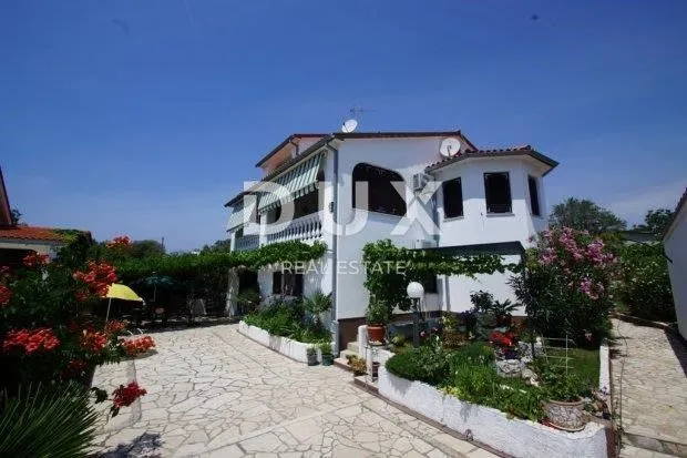 ISTRA, BARBARIGA - Kuća na odličnoj lokaciji s pogledom na more - Barbariga, Vodnjan
