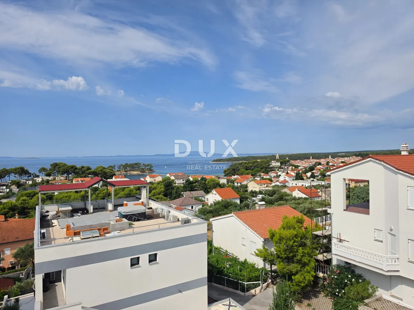 otok rab, banjol - luksuzni penthouse s 360° pogledom - slika 19