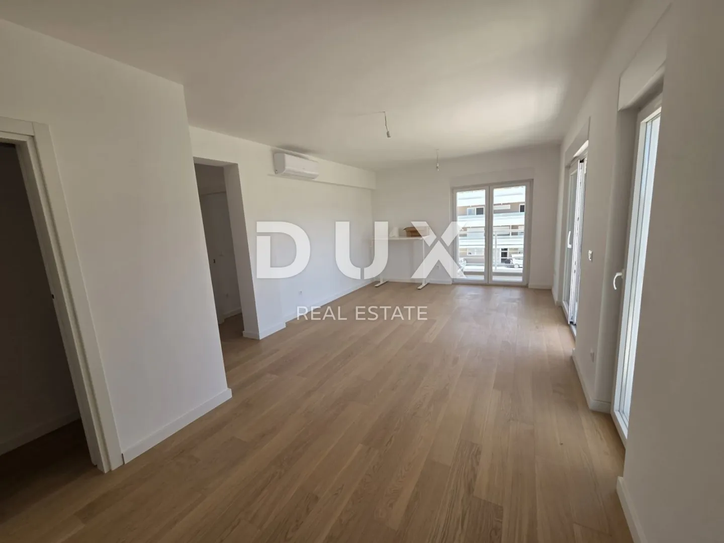 zadar, plovanija - predivan penthouse u novogradnji - slika 3