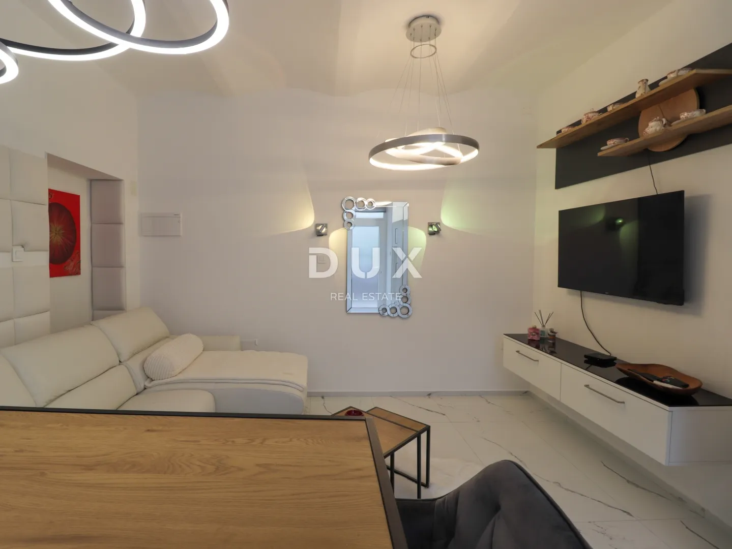 opatija, centar - studio apartman u povijesnoj vili drugi red do mora, uređen! - slika 4