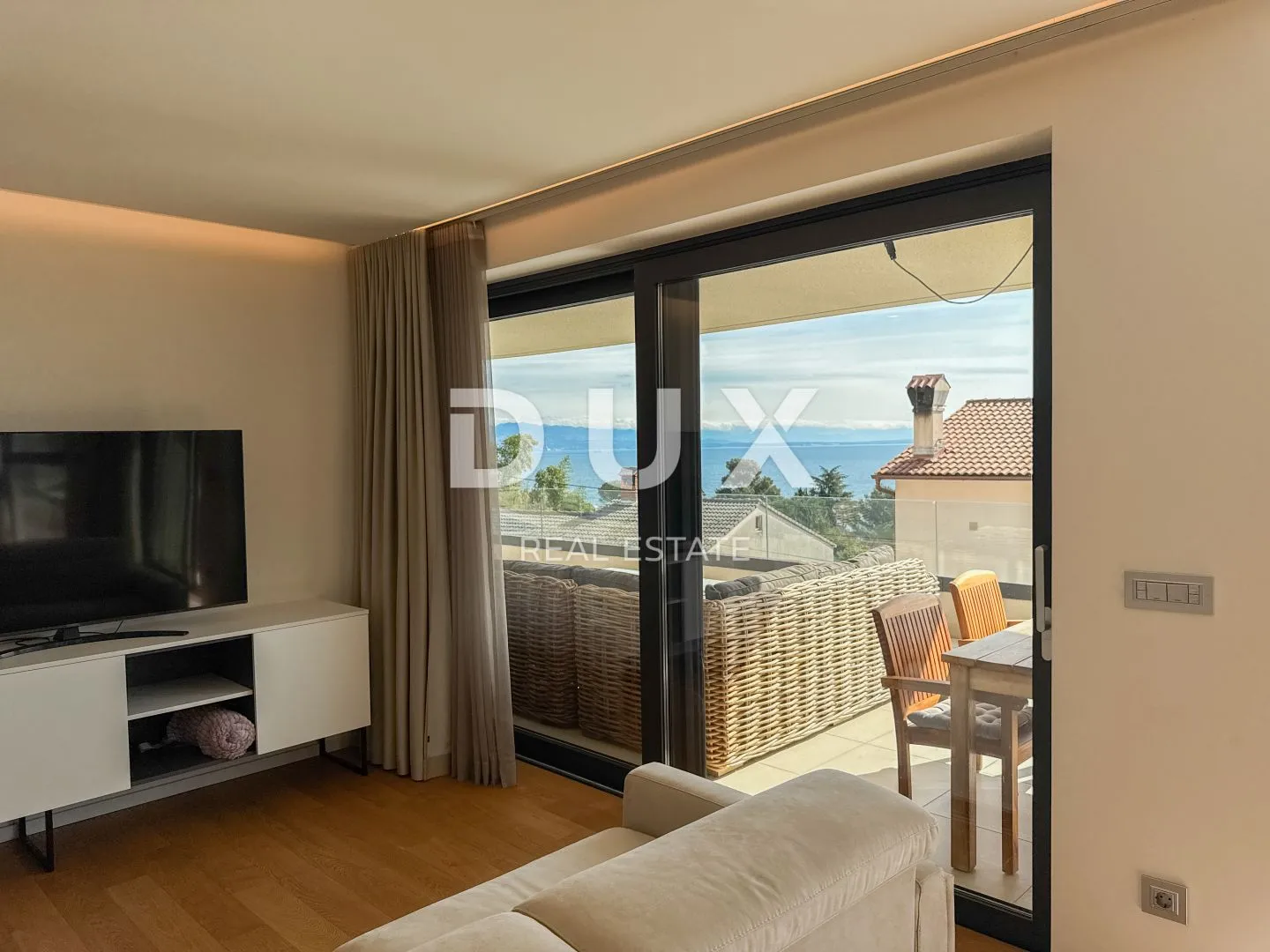 opatija, centar, četverosoban stan, 158 m2, s privatnim bazenom - slika 11