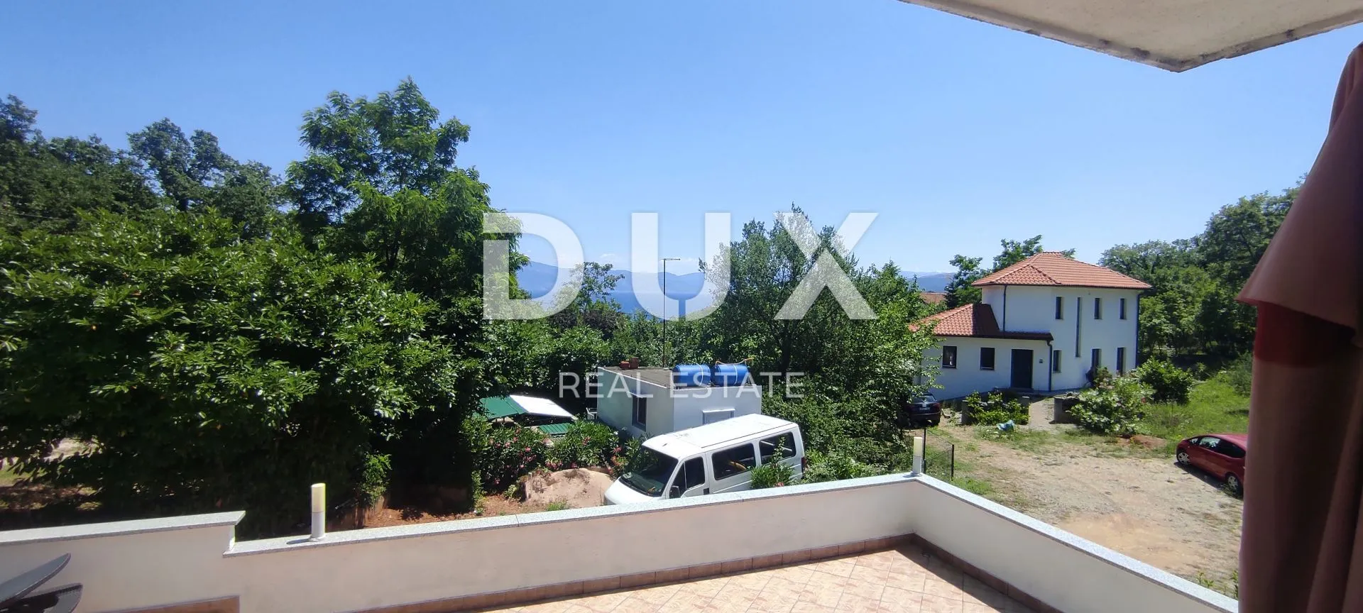 otok krk, risika - predivna kuća sa 4 apartmana - slika 8