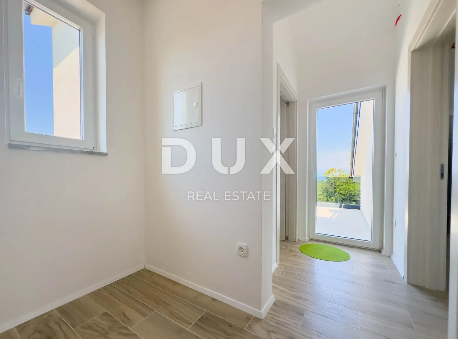 otok krk, rasopasno, obiteljska kuća, 184 m2, novogrdnj, krovna terasa, blizu mora - slika 16