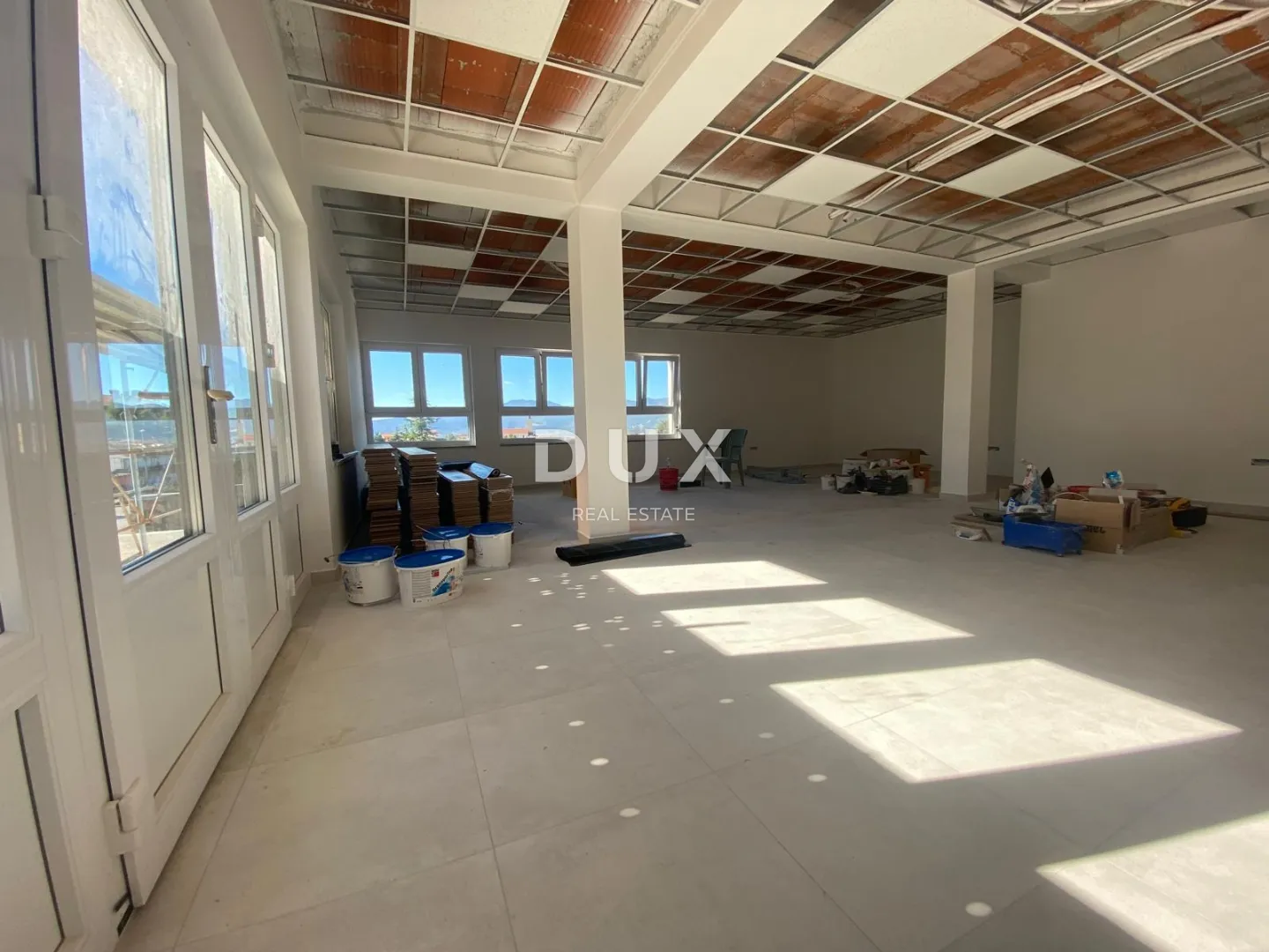viškovo, strogi centar - poslovni prostor 100 m2 u novogradnji + 6 parkirnih mjesta! prilika! - slika 15