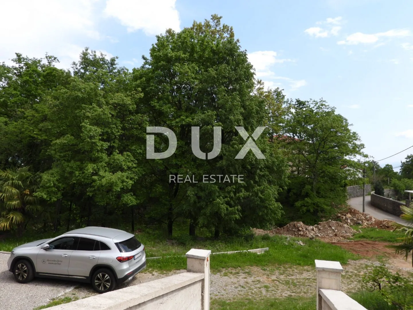 opatija, matulji- kuća s 4 stana 550m2 + okoliš 3740m2 - slika 9