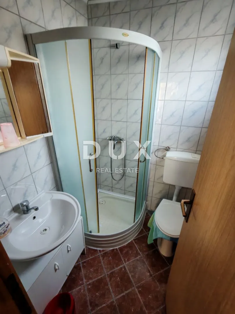 zadar, vir - kuća s čak 5 apartmana! 3 minute hoda udaljena od dviju plaža! - slika 19