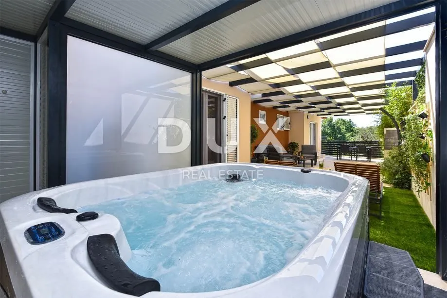 istra, pula - luksuzni stan u blizini mora sa okućnicom, dizajnerski namješten, wellness, jacuzzi, parking - slika 11