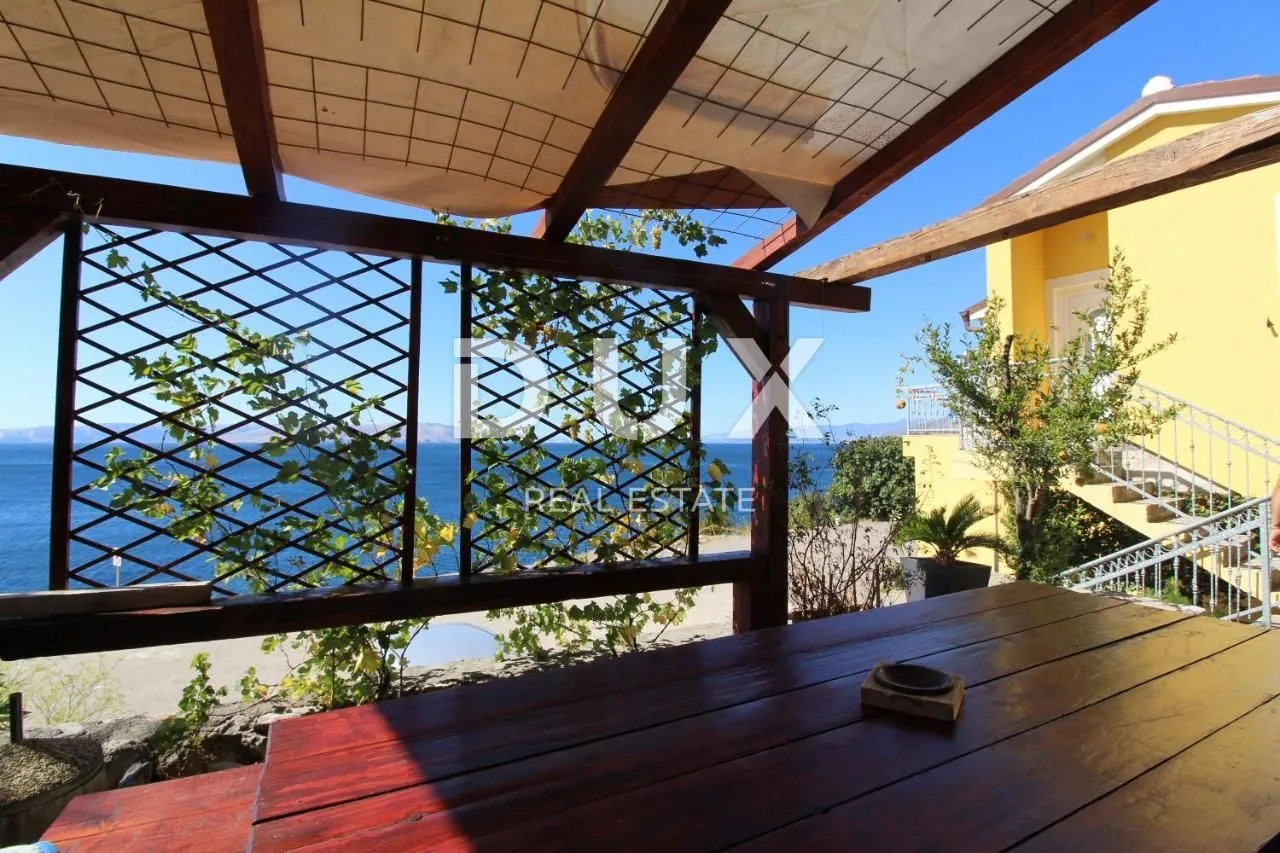 kvarner, senj, apartmanska kuća, 230 m2, prvi red od mora - slika 6