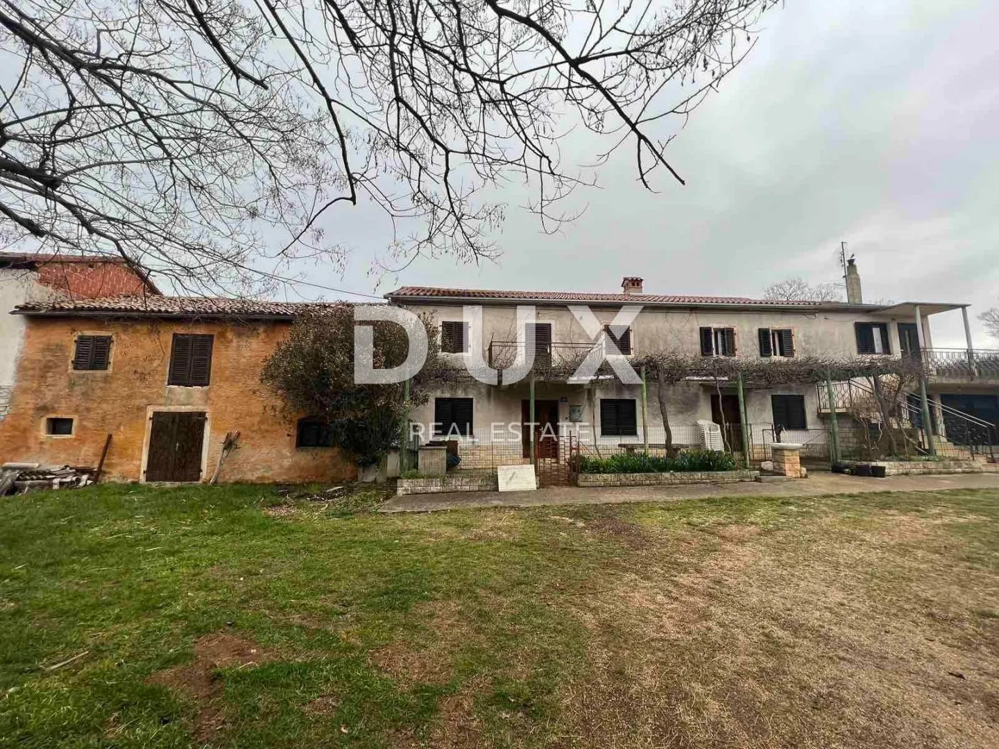 istra, kaštel - kamena kuća s potencijalom - slika 1