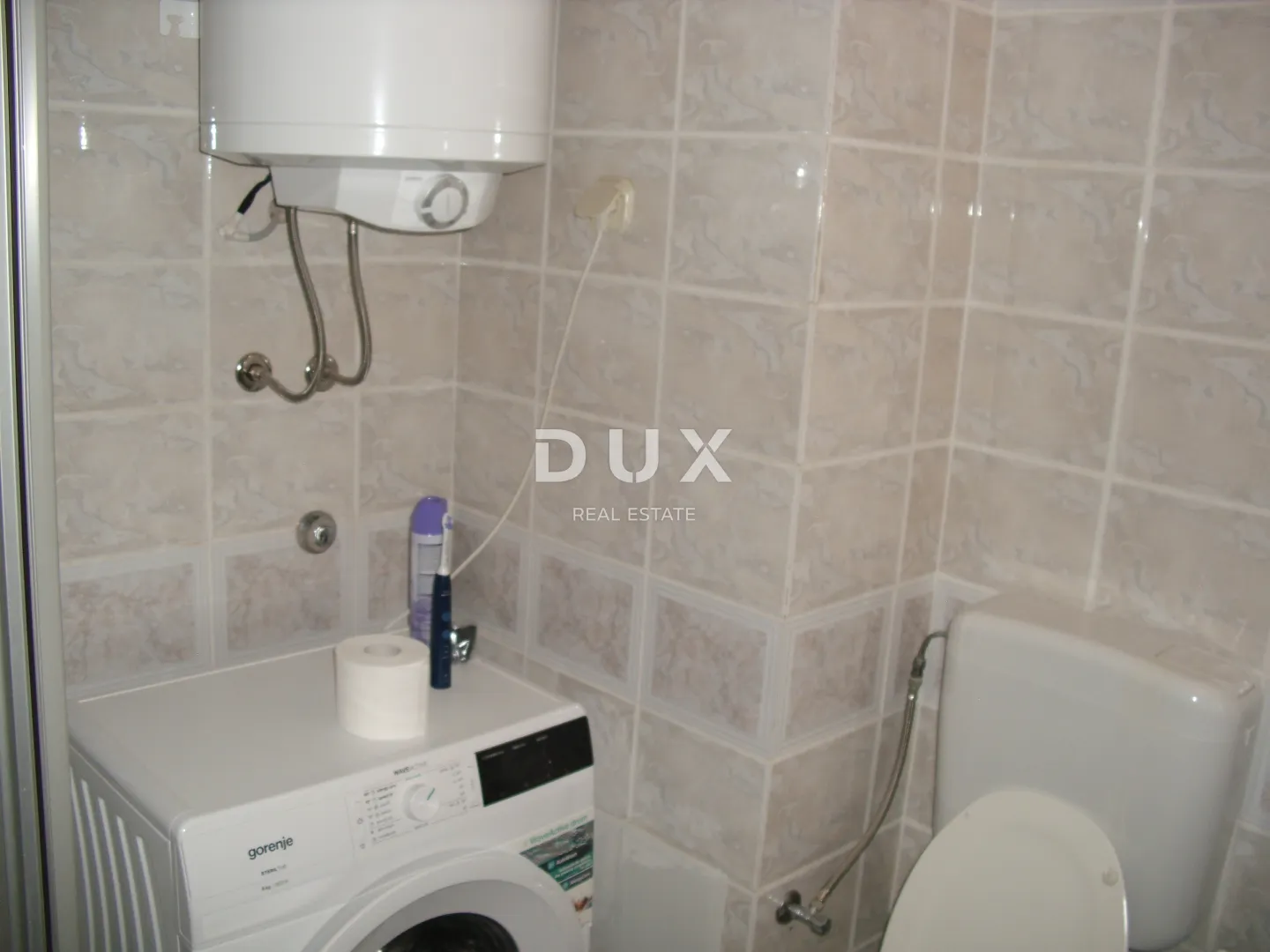 otok krk, omišalj - apartman 2s+db od 50 m2 - slika 9