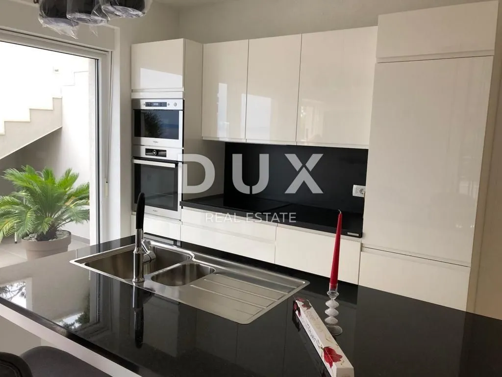 podgora - luksuzna apartmanska kuća - slika 19