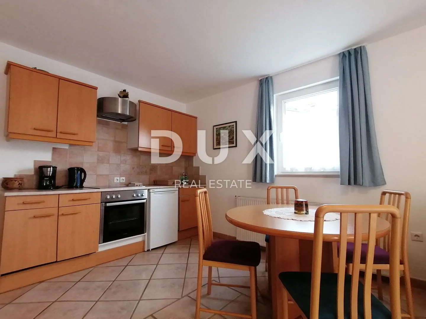 istra, rovinj apartmanska kuća na samo 40m od mora! - slika 31