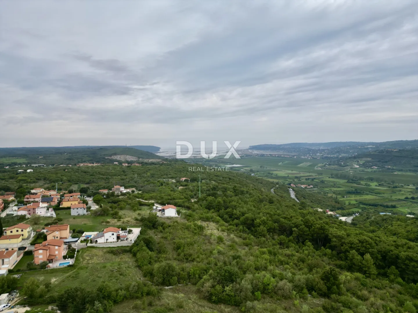 istra, buje, kaštel - zemljište s pravomoćnom građevinskom dozvolom - slika 3