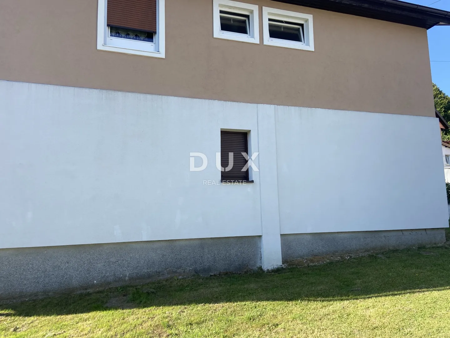 gorski kotar, fužine, dvosobni stan, 50 m2, okućnica - slika 3