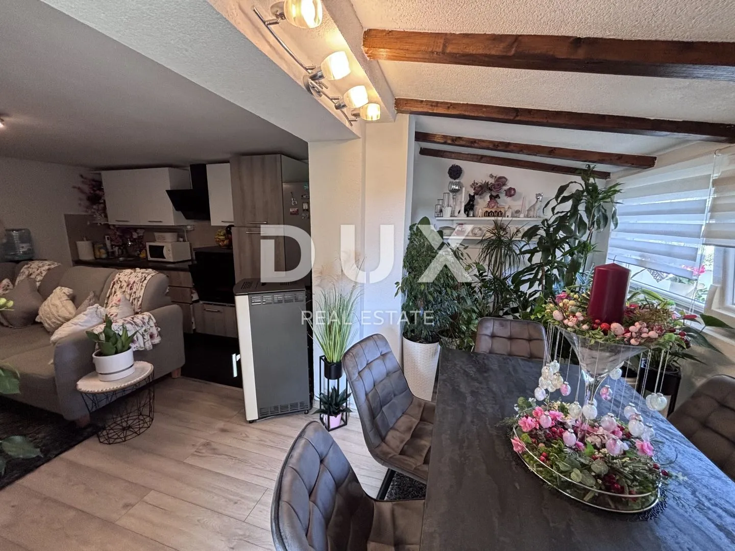 zadar, zaton - apartmanska vila pokraj mora - slika 47