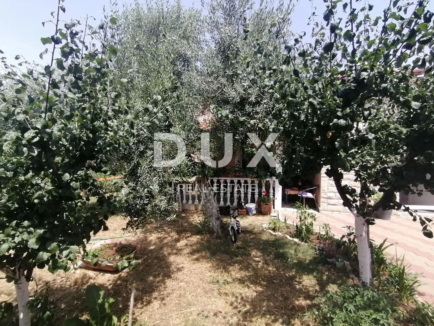istra, pula - dvije obiteljske kuće - slika 57