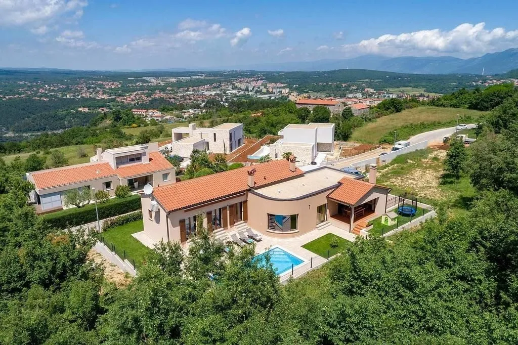 istra, labin - prekrasna vila s bazenom 205 m2 - slika 2
